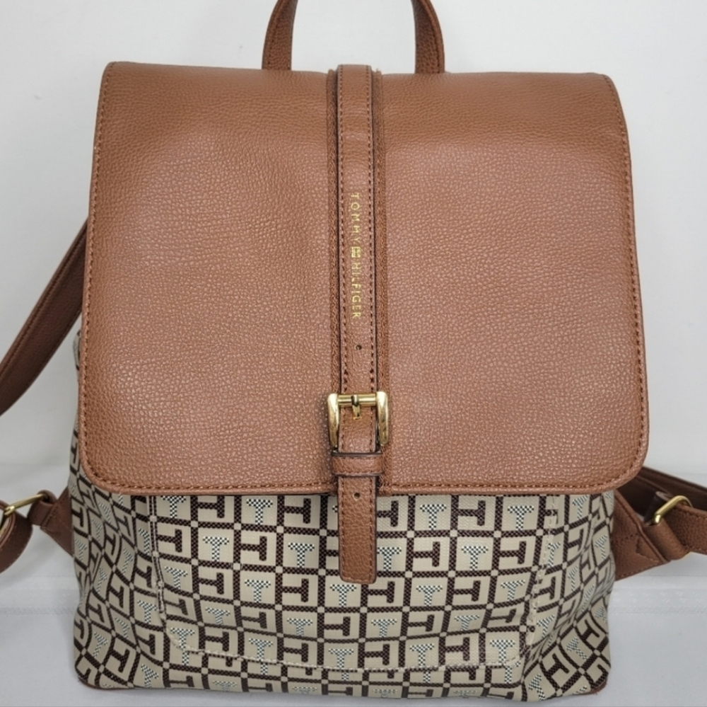 Tommy Hilfiger Large Tan & Cream Women's Backpack, 12×11×6, EUC - Picture 1 of 8